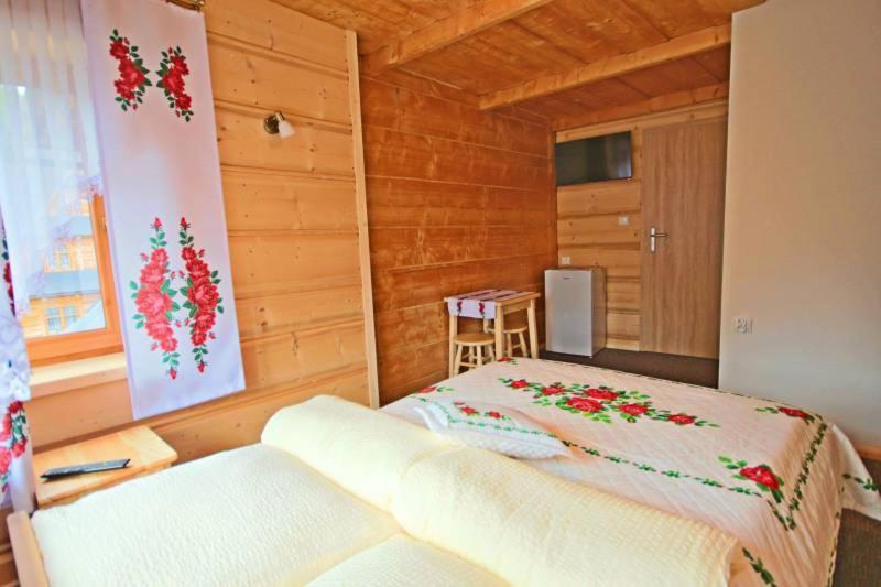Pokoje Goscinne Pod Limbami Ciche Małe Esterno foto